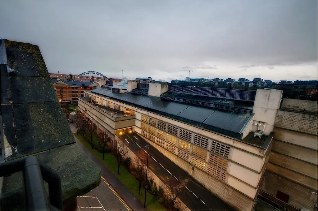 Hanover Mill, Newcastle 0*, Νιούκασλ Ηνωμένο Βασίλειο
